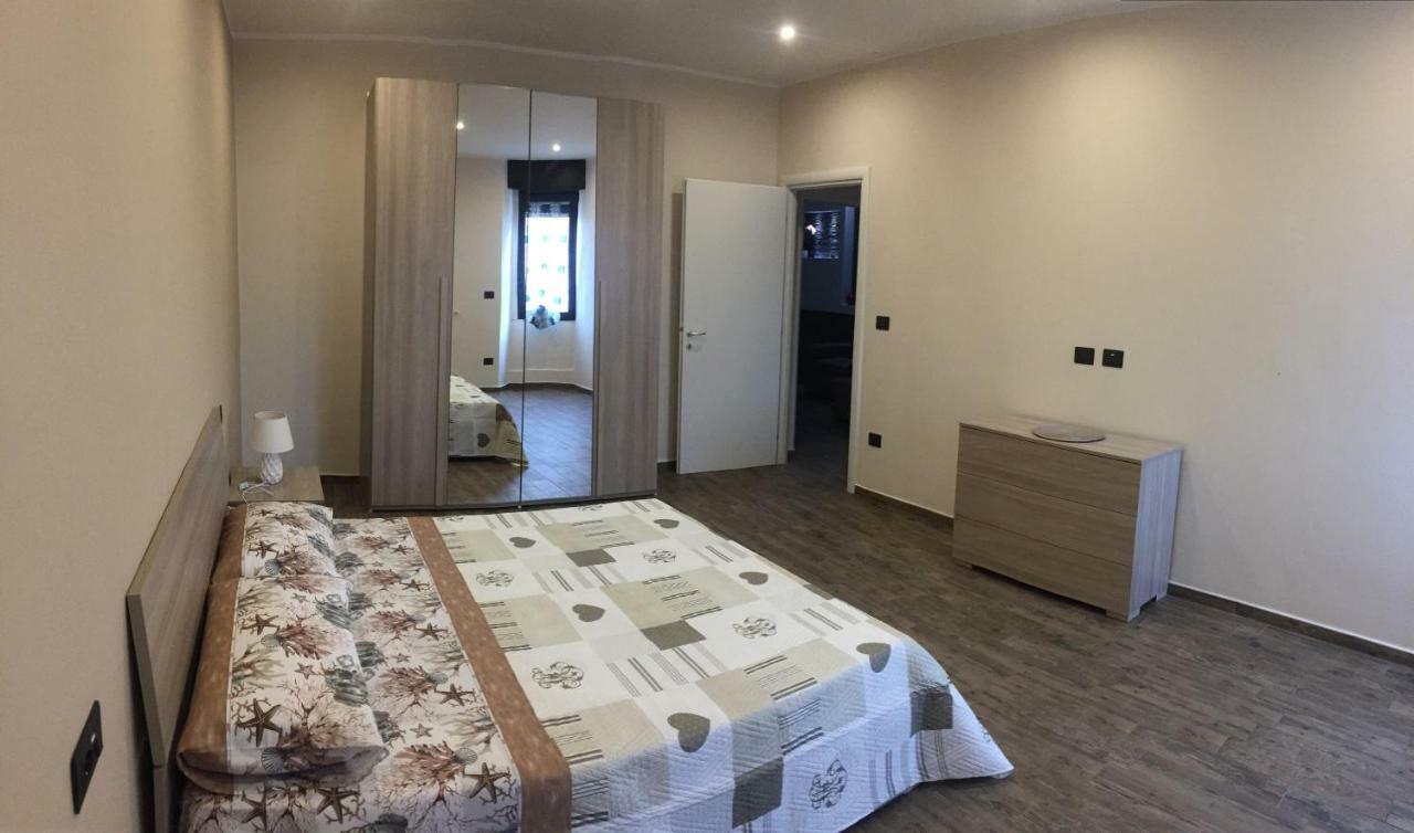 Casa Vacanze Corso Roma Brindisi Bagian luar foto