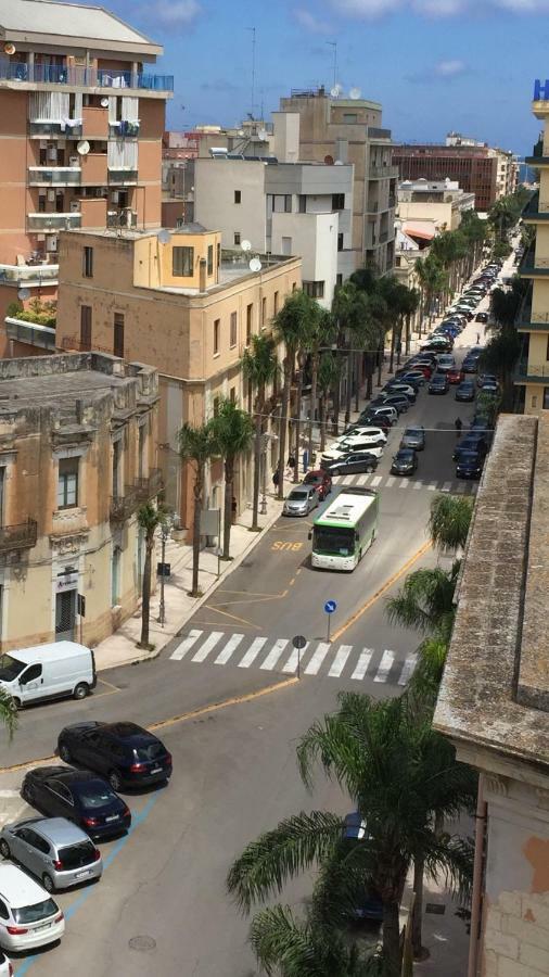 Casa Vacanze Corso Roma Brindisi Bagian luar foto